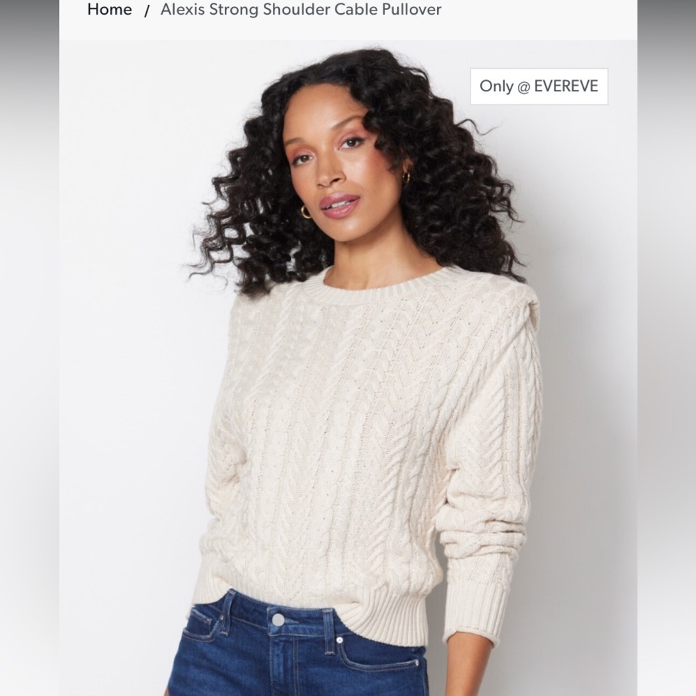 Evereve Strong Shoulder Cable Pullover